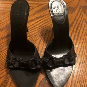 AUTHENTIC VINTAGE GUCCI HEELS